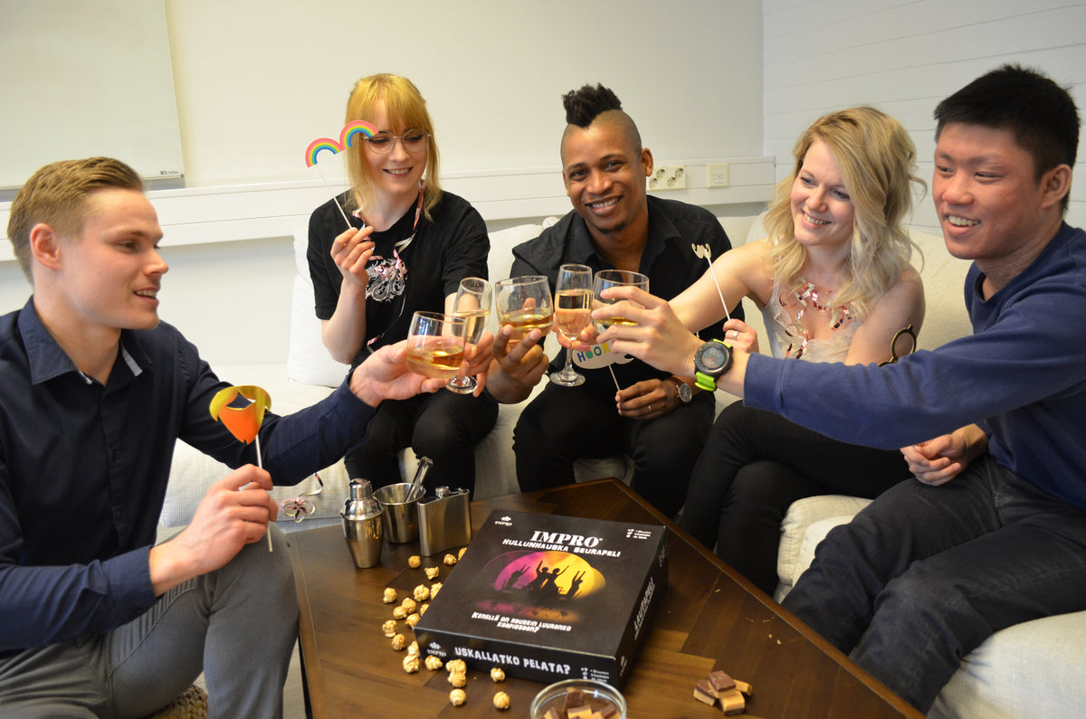 Ohjelmanumero-tekemistä-ohjelmaa-juhlat-ystävät